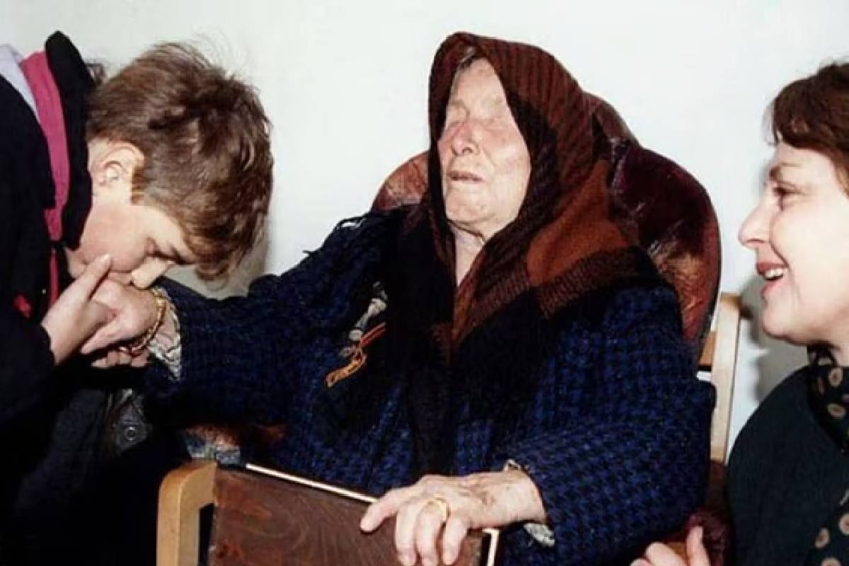 தன் இறப்பையும் தானே துல்லியமாக கணித்தாரா! யார் இந்த பாபா வங்கா? | Who Is Baba Vanga Did She Predict Her Own Death