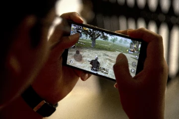 ஆன்லைன் கேமில் இருந்து வெளியில் வரமுடியவில்லையா..மீள்வது எப்படி?