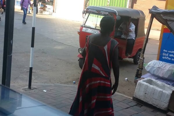 யாசகம் பெற்ற பெண்ணை கொலை செய்த இளைஞன் | Beggar Women Killed By A Boy