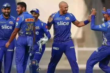 சச்சினுக்கு பிறந்தநாள் பரிசு கொடுக்குமா மும்பை இந்தியன்ஸ்? எதிர்பார்ப்பில் ரசிகர்கள்!