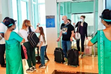 இலங்கைக்கு இதுவரை இல்லாதளவு  சுற்றுலாப் பயணிகள் வருகை