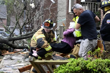 அமெரிக்காவை புரட்டியெடுக்கும் பாரிய சூறாவளி! 21 பேர் பலி..மேலும் உயரலாம் என அச்சம்