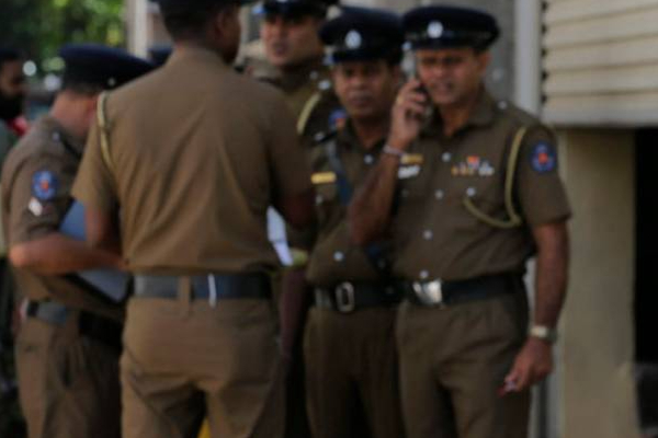 கிளிநொச்சி குழு கூட்டத்தில் எடுக்கப்பட்ட அதிரடி முடிவு! இருவர் கைது | Three Arrested In Kilinochchi Criminal Activities