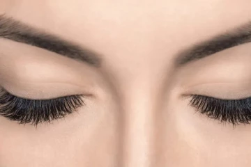 மயக்கும் கண் இமைகள் வேண்டுமா? இவற்றை செய்தாலே போதும்