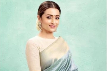 பொன்னியின் செல்வன் படப்பிடிப்பு தள புகைப்படத்தை வெளியிட்ட த்ரிஷா- எங்கே ஷுட்டிங் தெரியுமா?