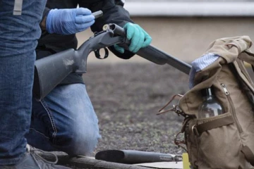 ஜேர்மனில் துப்பாக்கி சூட்டை நடத்திய மாணவர்! இருவர் பலி. துப்பாக்கி தாக்குதலுக்கான காரணம்?