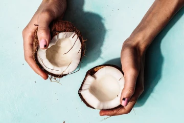 தேங்காய் எண்ணெயினால் உடலுக்கு இத்தனை நன்மைகளா?