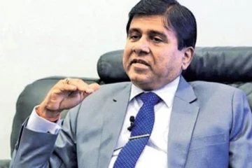 இரட்டை குடியுரிமை பெற்ற எம்.பிக்களின் பதவி பறிபோகுமா -அமைச்சர் வெளியிட்ட தகவல்