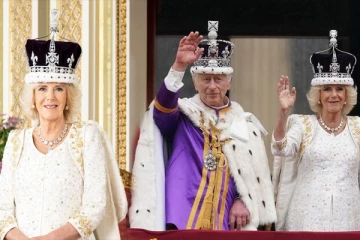 ரகசிய காதலியிலிருந்து ராணி: மீண்டும் மாறவிருக்கும் ராணி கமீலாவின் பட்டம்