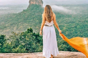 இலங்கைக்கு காத்திருக்கும் பாரிய நெருக்கடி - முடங்கப் போகும் சுற்றுலாத்துறை