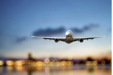 கொரோனா தடுப்பூசியுடன் கட்டுநாயக்க விமான நிலையத்தில் தரையிறங்கும் விமானம்