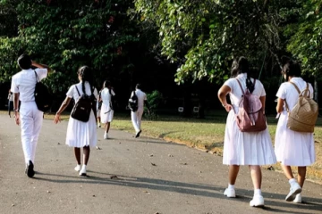 யாழில் மாணவன் மீது ஆசிரியர் ஈவிரக்கமின்றி தாக்குதல்!