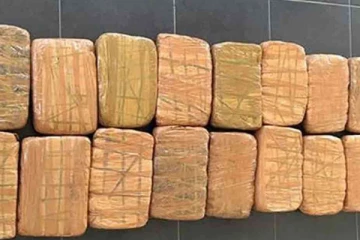 வட கடலில் சிக்கிய பெரும் தொகை கேரள கஞ்சா