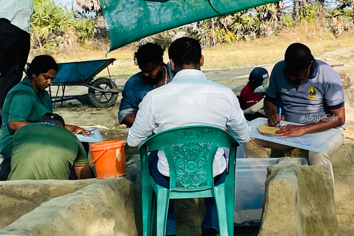 செம்மணி மனித புதைகுழியின் அகழ்வு பணிகள்: இதுவரை 431 எலும்புக்கூடுகள் அடையாளம் | Excavation Work At The Chemmani Mass Grave