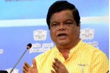 துதிப் பாடிக் கொண்டிருந்த அரசாங்கம் பாதாளத்திற்கு விழும் வரை தெரியாமல் போகும்! பந்துல குணவர்தன
