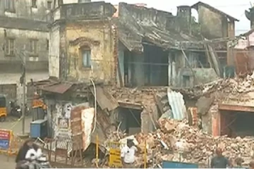 சென்னையில் பழைய கட்டிடம் இடிந்து விழுந்து விபத்து..!