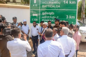 ஆளுநர்கள் இனவாதத்தை ஏற்படுத்தக் கூடாது: நஸீர் அஹமட்