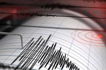 පොළොව සෙලවෙයි - ජනතාව කළඹමින් රික්ටර් මාපකයේ 5.1 ක භූමිකම්පාවක් - සිය ගණනක් වහාම ඉවතට