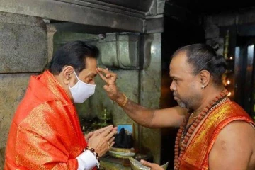 இந்துக் கோயிலில் மஹிந்தவின் சாமி தரிசனத்தால் வெடித்தது சர்ச்சை