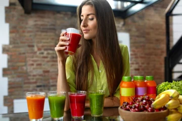 உடல் எடையை குறைக்க உதவும் சில பானங்கள்