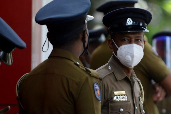 பெண்ணை நம்பி ஐந்து கோடி ரூபா இழந்த பிக்கு! | Monk Lost Five Crore Rupees By Woman