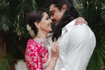 குழந்தைகளின் பிறந்தநாள்.. வரலக்ஷ்மி திருமணத்திற்கு முன்பே வருங்கால கணவருடன் கொண்டாட்டம்