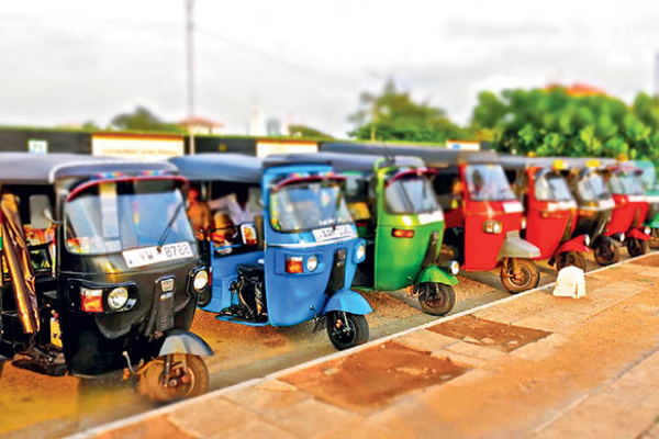 உடனடியாக அமுலுக்கு வரும் முச்சக்கர வண்டிக் கட்டண அதிகரிப்பு | The Three Wheeler Fare Has Been Hiked