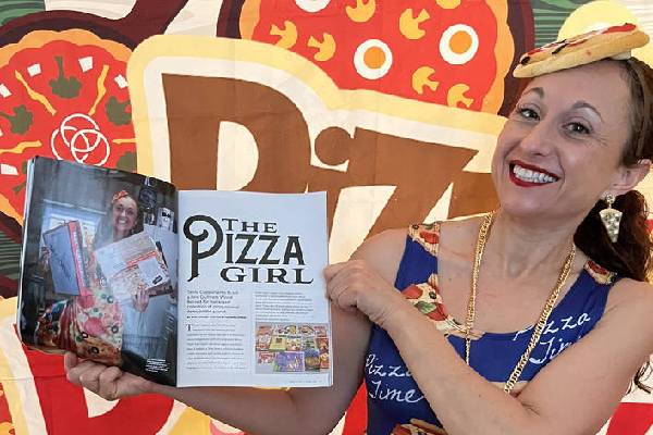 பீட்சா மீது காதல் கொண்ட பெண் படைத்த சாதனை! | A Girl In Love With Pizza