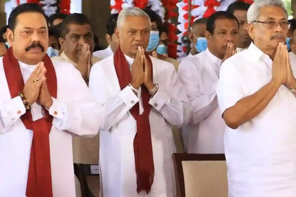 நீண்ட நாட்களின் பின் ஒன்றாக கூடிய ராஜபக்க்ஷவினர்! மீண்டும் அப்பாவாகும் நாமல் | Rajapaksas Gathered Together After A Long Time