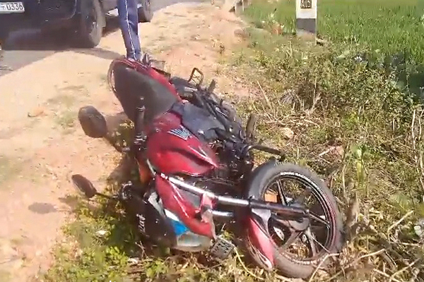 திருகோணமலையில் விபத்துக்குள்ளாகி உயிரிழந்த இளைஞன் | A Man Death By Accident At Trincomlee