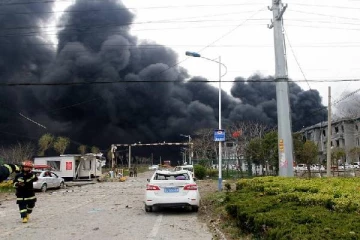 சீனாவில் ஏற்பட்ட தீ விபத்தில் 7 பேருக்கு நேர்ந்த கதி