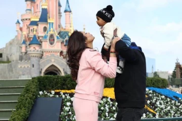 புதிய கடவுள் அனுப்பிய நண்பர்! பிரான்சில் மகனின் பிறந்தநாளை கொண்டாடிய தமிழ் இயக்குநர்