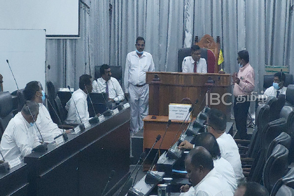 மீண்டும் முதல்வராக கடமைகளைப் பொறுப்பேற்ற ஆர்னோல்ட்! | Jaffna Municipal Council Mayor Gazette Release Sl