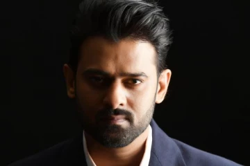 பிரபாஸ் படத்தில் வில்லன், வில்லியாக களமிறங்கும் பிரபல நட்சத்திர ஜோடி..யார் தெரியுமா?