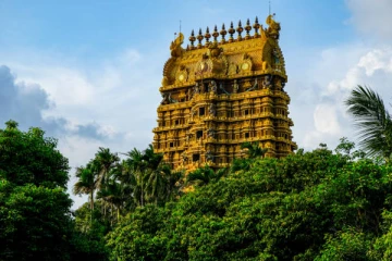 கோவிலுக்கு சக்தி எங்கிருந்து வருகிறது?