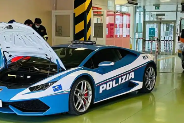 நோயளர்களின் உயிர்காக்க உதவும் லம்போர்கினி! | Lamborghini To Help Save The Lives Of Patients