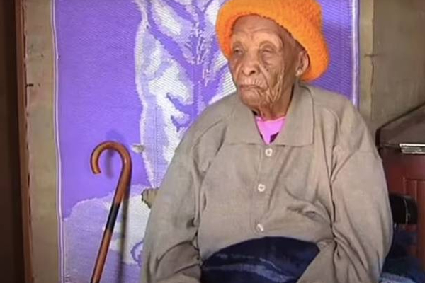 உலகின் மிகவும் வயதான பெண் ஒருவர் மரணம்! | The Oldest Woman In The World Has Died Mazibuko
