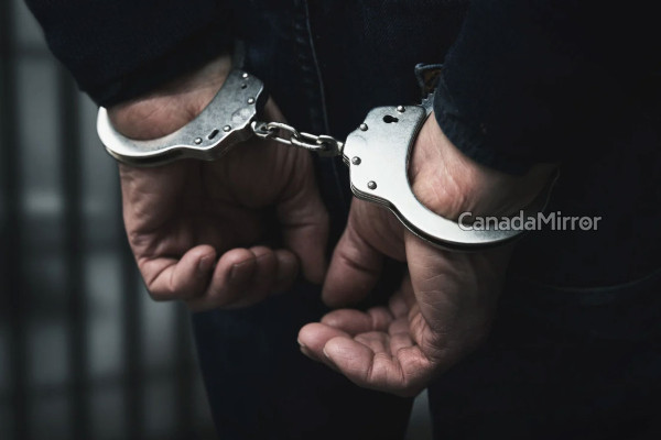 பிரான்ஸில் விண்வெளி மற்றும் இராணுவத் தகவல்களைத் திருட முயற்சி ; சிக்கிய ஆசிய நாட்டவர்கள் | Attempt To Steal Military Information In France