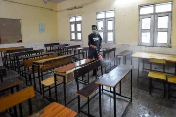 15 ஆம் திகதி முதல் ஆரம்ப பிரிவு பாடசாலைகளை மீண்டும் திறக்க முடிவு!