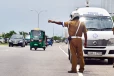 රියදුරන්ට දැනුම්දීමක් - මේ මාර්ගය තාවකාලිකව වසා දමයි