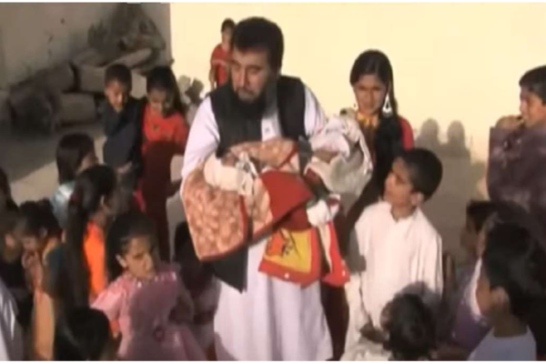 3 மனைவி 60 குழந்தைகள் - 4வது மனைவிக்கு ஸ்கெட்ச் போடும் நபர்! | Pakistan Man Welcomes His 60Th Child 3 மனைவி 60 குழந்தைகள் - 4வது மனைவிக்கு ஸ்கெட்ச் போடும் நபர்! | Pakistan Man Welcomes His 60Th Child