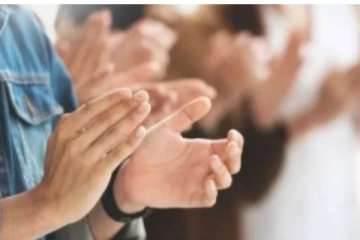 கை தட்டுவதன் மூலம் இத்தனை நோய்களில் இருந்து விடுபட முடியுமா? அறிந்துகொள்ளுங்கள்!