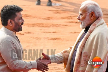 අනුරගෙන් මෝදිට ලැබුණු අමුතු ඇමතුම