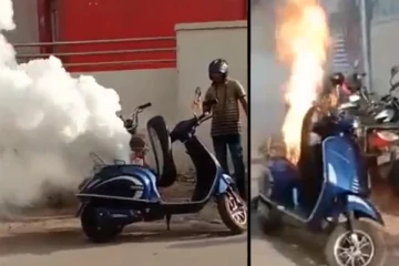 தீப்பிடித்து எரிந்த எலெக்ட்ரிக் ஸ்கூட்டர் - வைரலாகும் வீடியோ