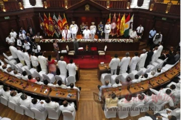 ஆளுந்தரப்பு அமைச்சர்கள், எம்.பிக்களுக்கு விசேட விருந்து