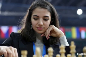 ஹிஜாப் இல்லாமல் செஸ் தொடரில் பங்கேற்ற ஈரானிய பெண்: குடியுரிமை வழங்கிய ஸ்பெயின்