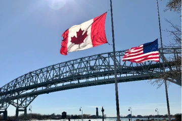 கனடா, மெக்சிகோ உடனான பயணக் கட்டுப்பாடுகள் நீட்டிப்பு: வெள்ளை மாளிகை