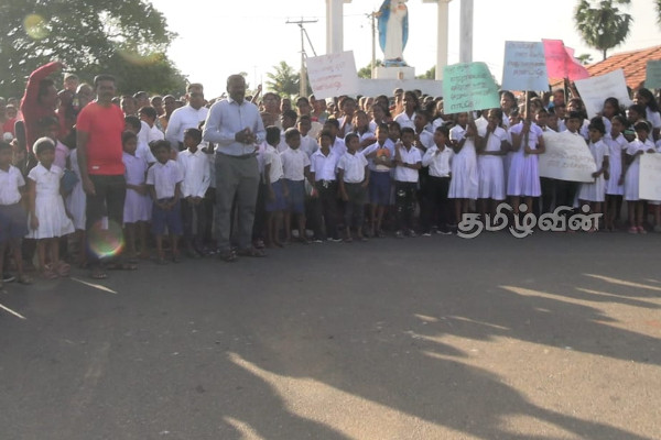 காற்றாலைக்கு எதிராக கட்டைக்காட்டில் வெடித்தது போராட்டம் | Protest Breaks Out Kattai Forest Against Wind Farm