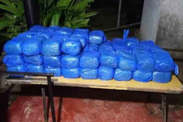 கடற்பரப்பில் மிதந்து வந்த 150 கிலோ கஞ்சாபொதிகள்!