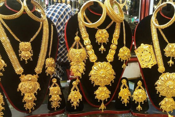 இலங்கையில் அன்றாடம் மாற்றத்திற்குள்ளாகும் தங்கம் விலை! | Sri Lankan Gold That Changes Daily